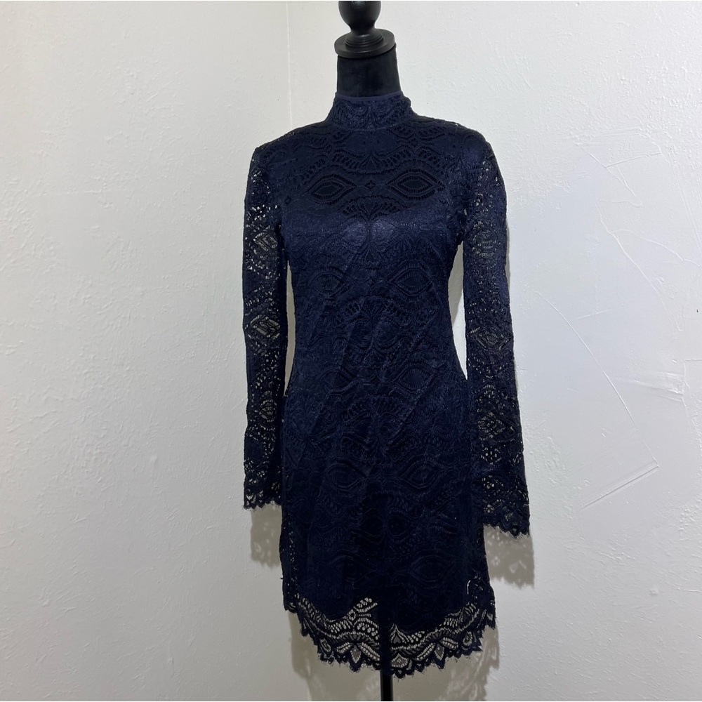 WAYF ELEGANT BLACK LACE DRESS ON BLACK LINING, UNIQUE STYLE, PERFECT FIT,